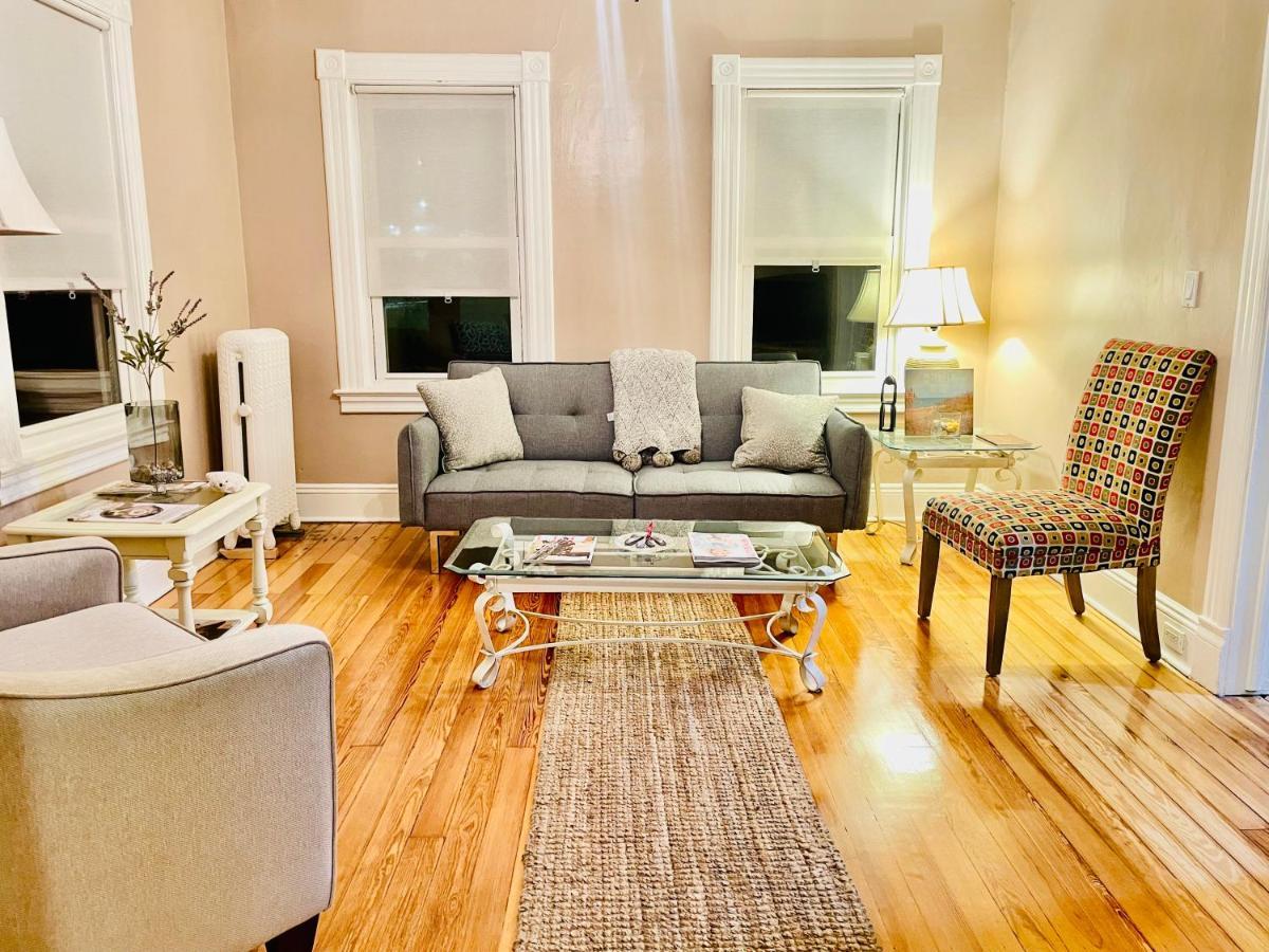 Delightful 2Br Apartment With Balcony - 15 Min From Mohegan Sun- Foxwoods Casinos & Mystic New London Esterno foto