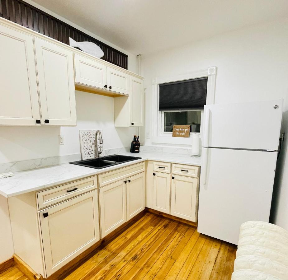 Delightful 2Br Apartment With Balcony - 15 Min From Mohegan Sun- Foxwoods Casinos & Mystic New London Esterno foto