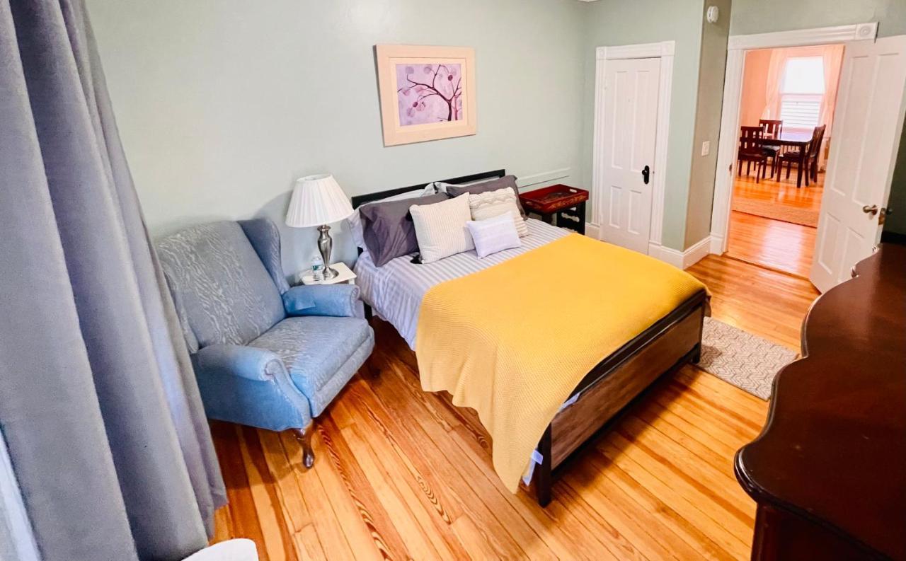 Delightful 2Br Apartment With Balcony - 15 Min From Mohegan Sun- Foxwoods Casinos & Mystic New London Esterno foto