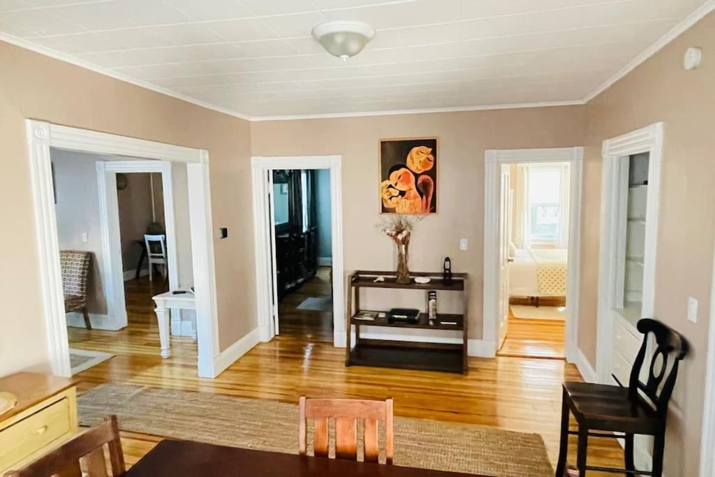 Delightful 2Br Apartment With Balcony - 15 Min From Mohegan Sun- Foxwoods Casinos & Mystic New London Esterno foto